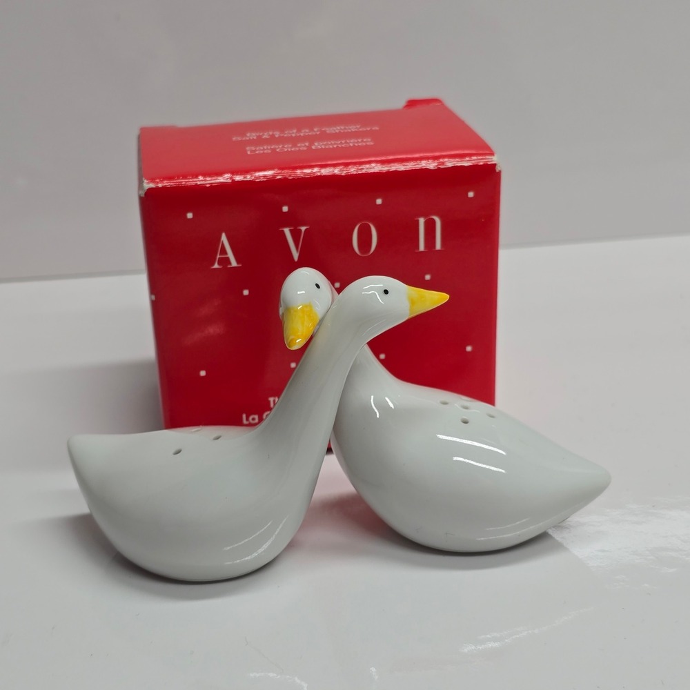 Vintage Avon Geese Couple Salt and Pepper Shakers White Set Cottagecore